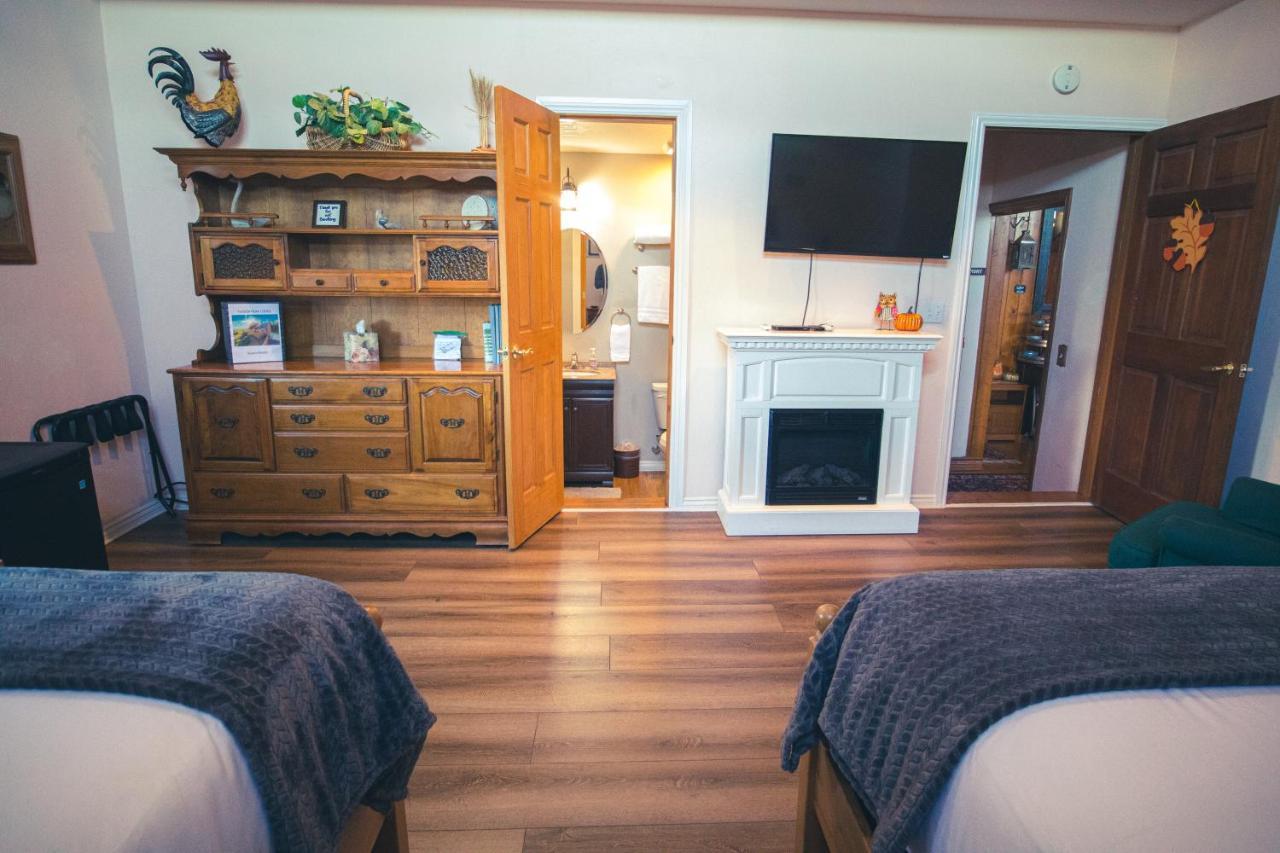 Tucker Peak Lodge *