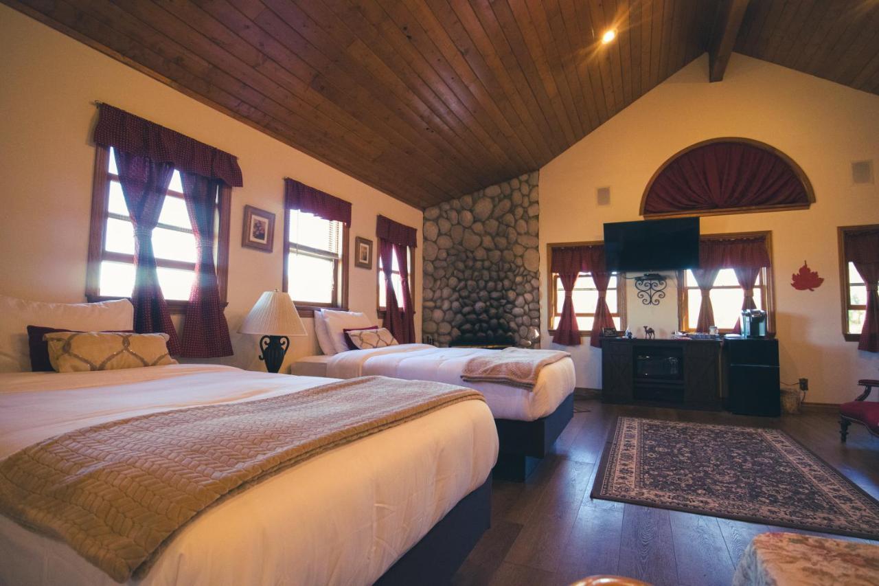 Tucker Peak Lodge *