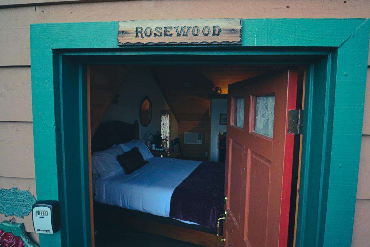 Tucker Peak Lodge *